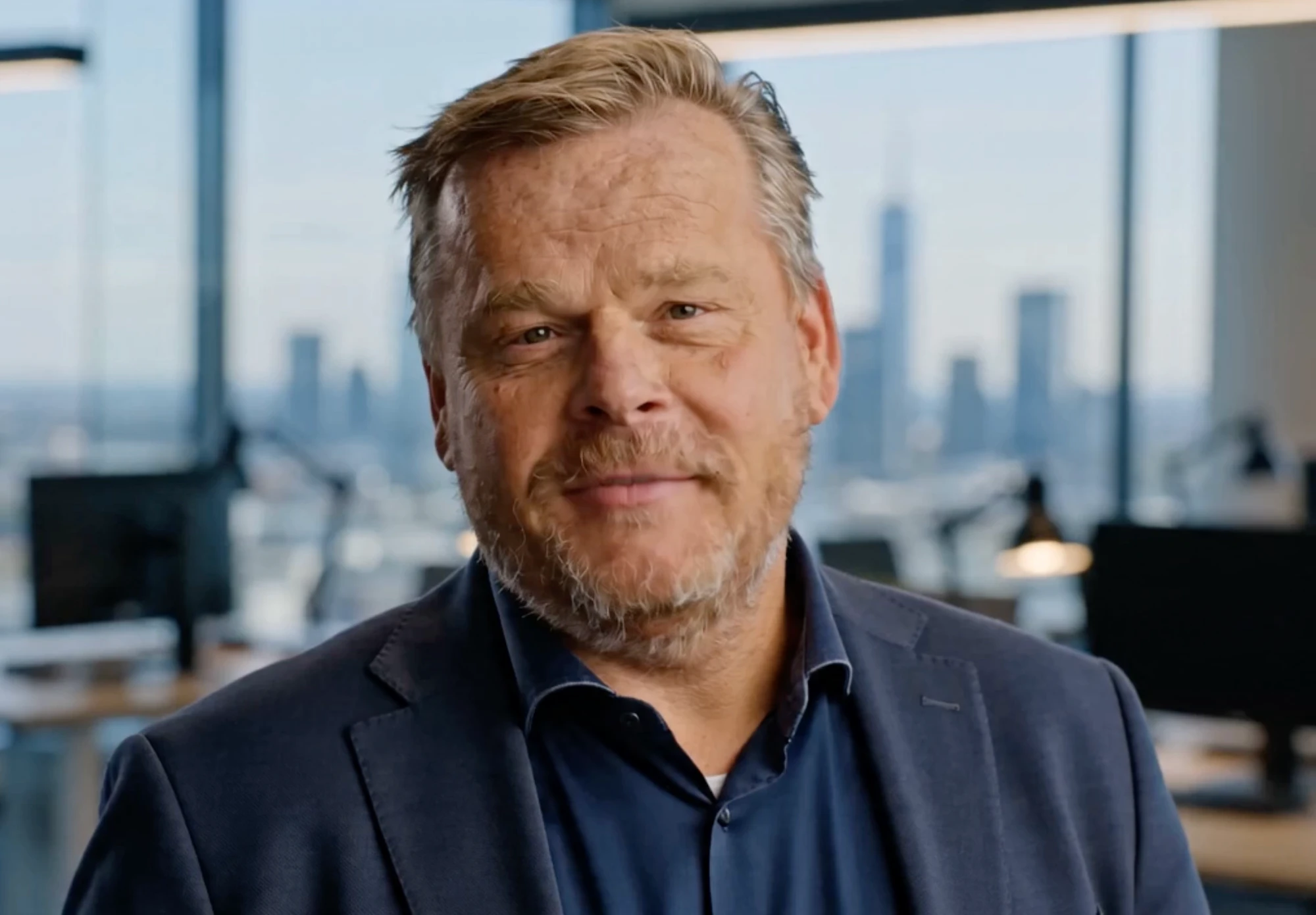 Manfred Zöllner im Büro